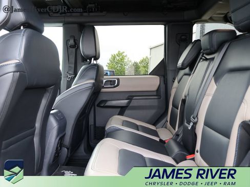 Used 2024 Ford Bronco Wildtrak AWD/4WD image 17