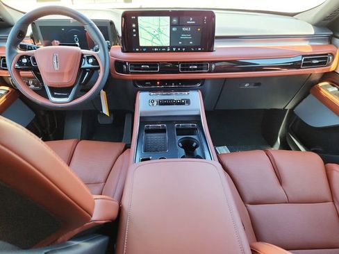 New 2025 Lincoln Aviator Reserve w/ Equipment Group 201A image 10