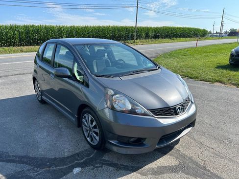 Used 2013 Honda Fit Sport image 4