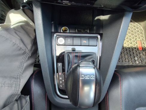 Used 2017 Volkswagen Jetta GLI image 19