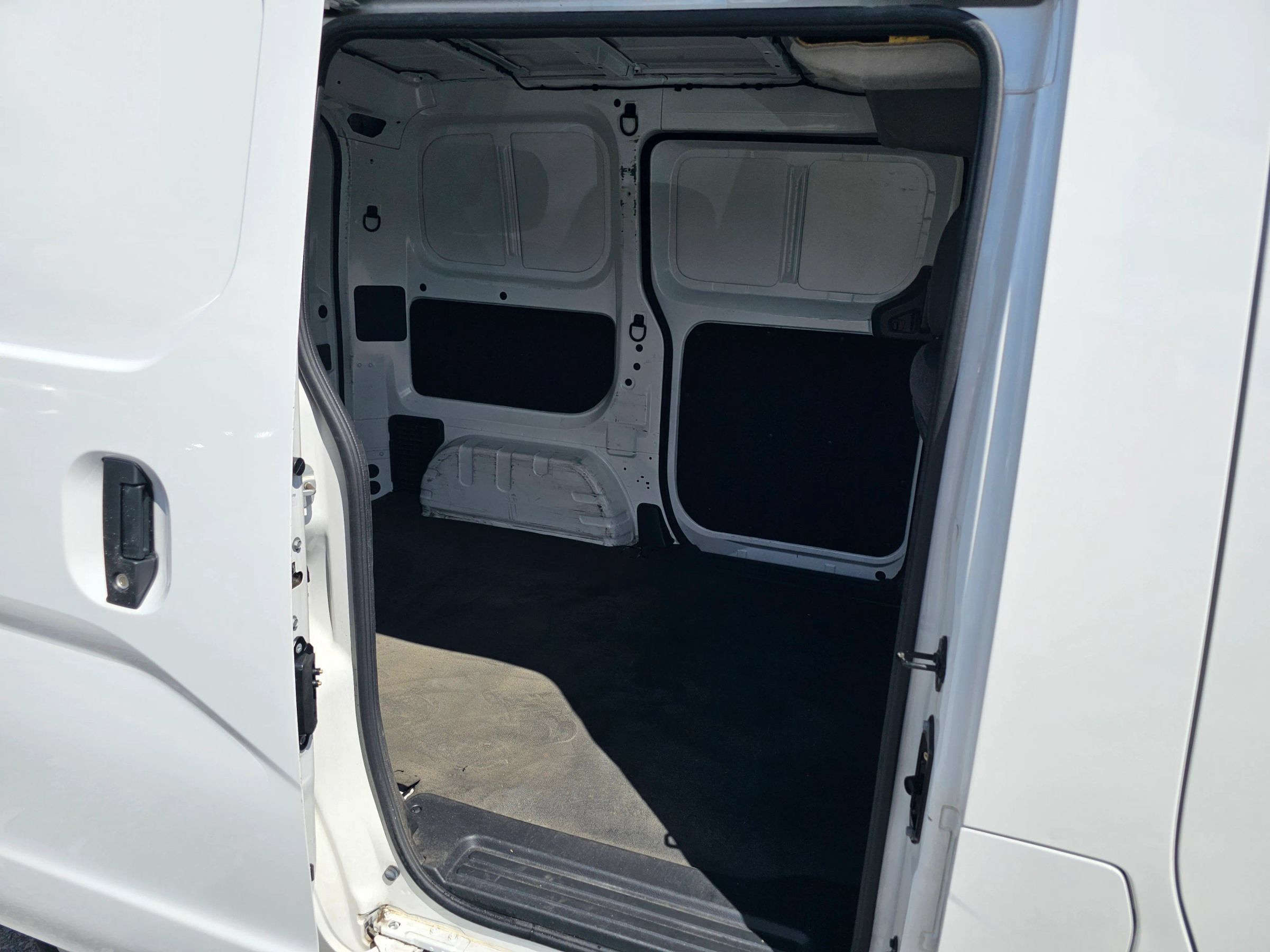 Used 2021 Nissan NV200 SV w/ Back Door Glass Package FWD image 6