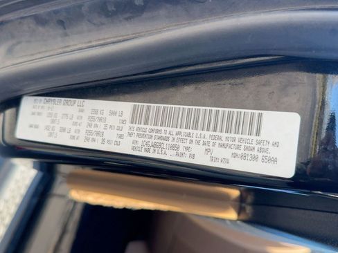 Used 2012 Jeep Wrangler Sahara image 17