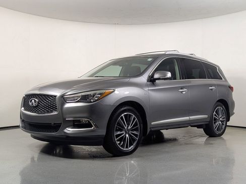 Used 2018 INFINITI QX60 FWD w/ Deluxe Technology Package image 3