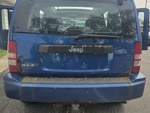 Used 2010 Jeep Liberty 4WD Sport image 36