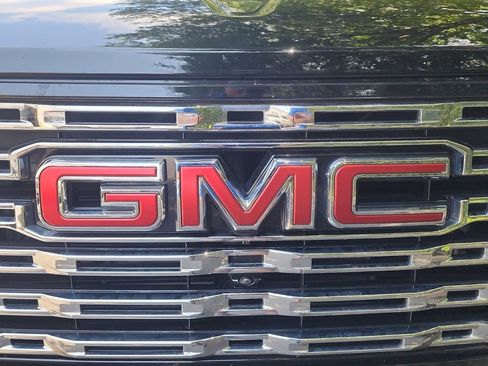 Certified 2025 GMC Canyon Denali AWD/4WD image 30