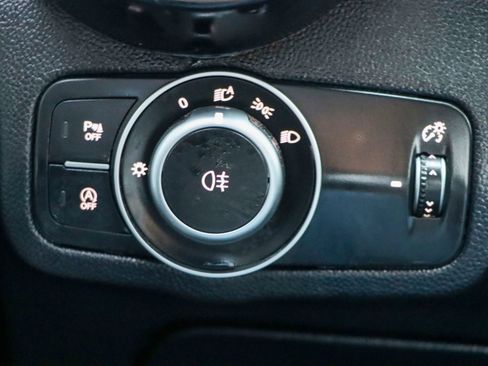 Used 2018 Alfa Romeo Stelvio Ti Sport image 31