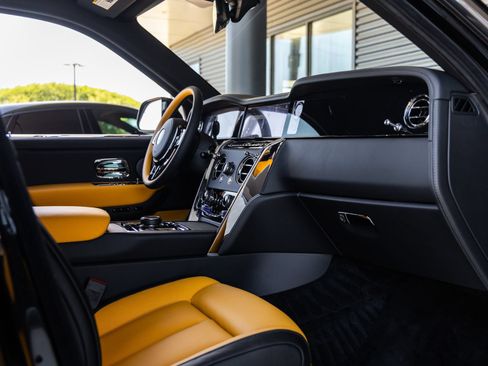 New 2026 Rolls-Royce Cullinan AWD/4WD image 62