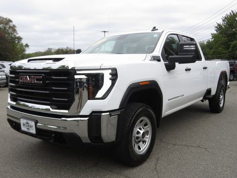 Used 2024 GMC Sierra 3500 Pro w/ Convenience Package image 1