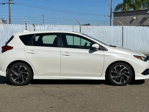 Used 2017 Toyota Corolla iM w/ All-Weather Mat Package FWD image 6