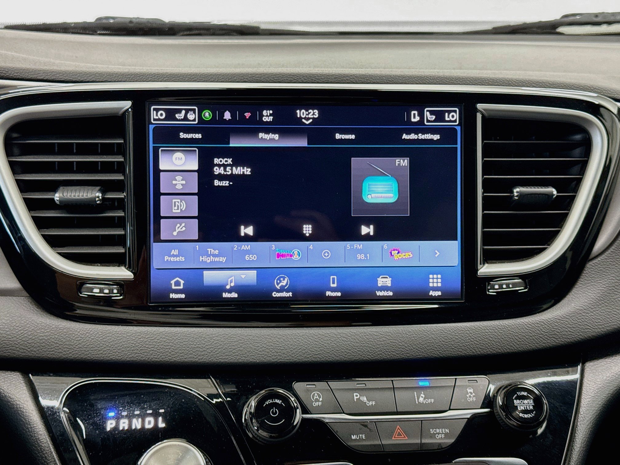 Used 2025 Chrysler Pacifica Select FWD image 21