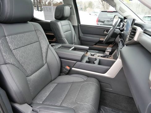 Used 2022 Toyota Tundra Limited AWD/4WD image 15