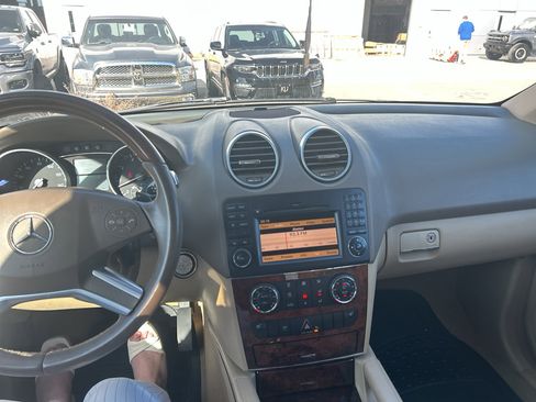 Used 2011 Mercedes-Benz ML 350 2WD image 7