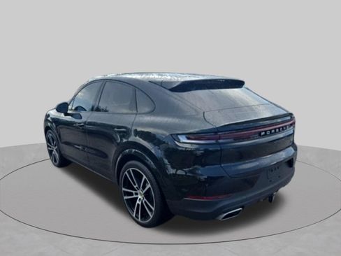 Used 2024 Porsche Cayenne Coupe AWD/4WD image 9