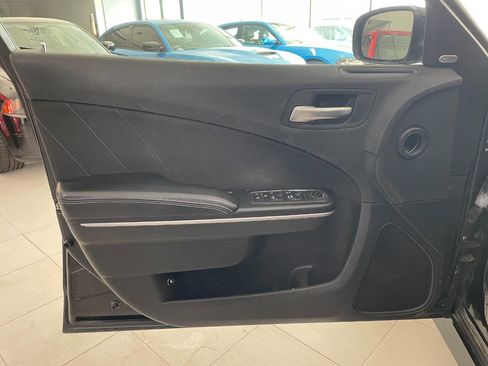 Used 2019 Dodge Charger GT image 13