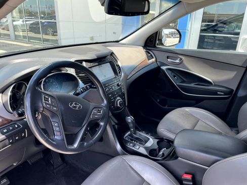 Used 2018 Hyundai Santa Fe Limited AWD/4WD image 12