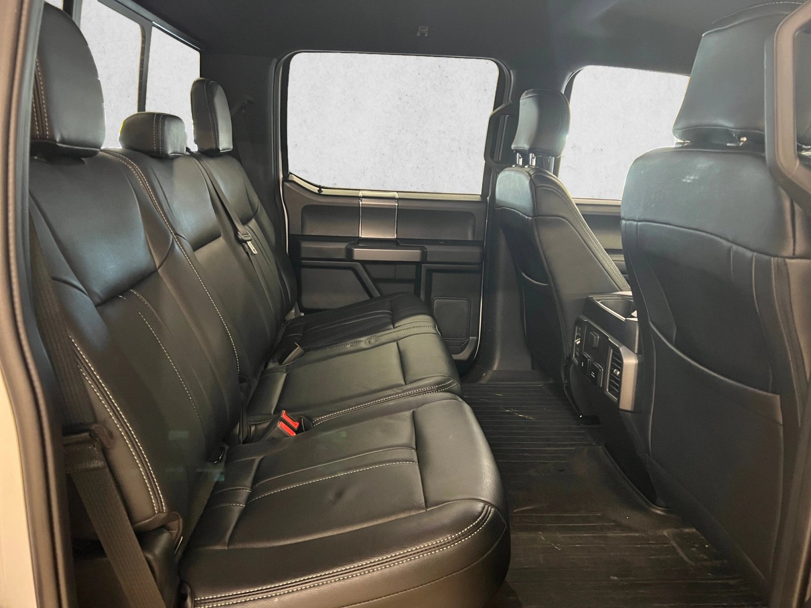 Used 2019 Ford F150 XLT w/ Equipment Group 302A Luxury AWD/4WD image 25