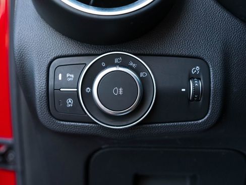 Used 2024 Alfa Romeo Stelvio Veloce image 27