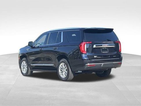 Used 2023 GMC Yukon SLT w/ SLT Luxury Package AWD/4WD image 4