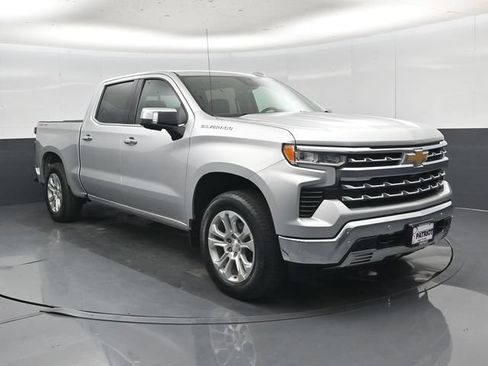 Used 2022 Chevrolet Silverado 1500 LTZ w/ Technology Package AWD/4WD image 1