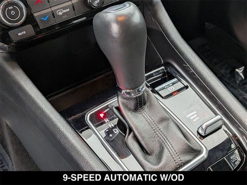 Used 2022 Jeep Compass Latitude image 2