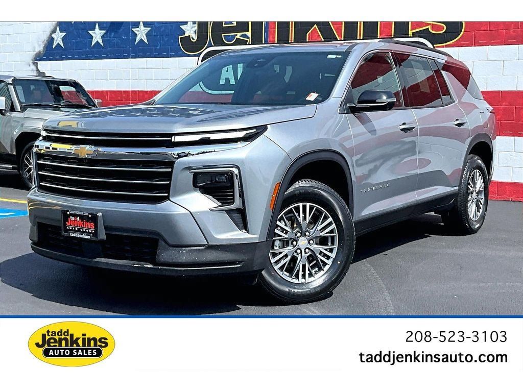 Used 2024 Chevrolet Traverse LT AWD/4WD image 1