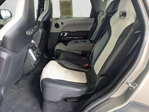 Used 2021 Land Rover Range Rover Sport SVR image 17