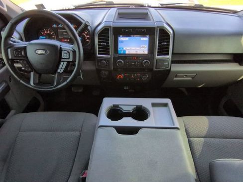 Used 2017 Ford F150 XLT w/ Equipment Group 302A Luxury AWD/4WD image 15