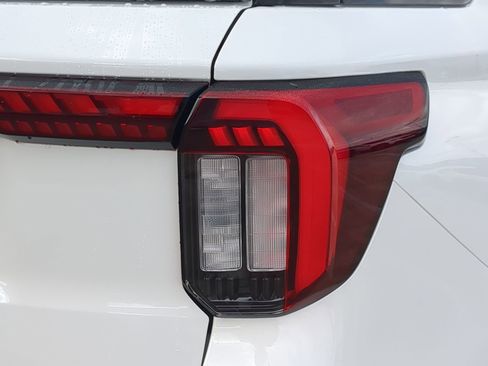 New 2026 Ford Explorer ST-Line image 40