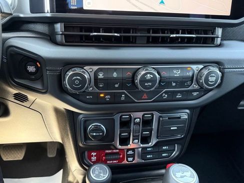 New 2026 Jeep Wrangler Unlimited Rubicon 392 w/ Quick Order Package 27X Moab AWD/4WD image 22