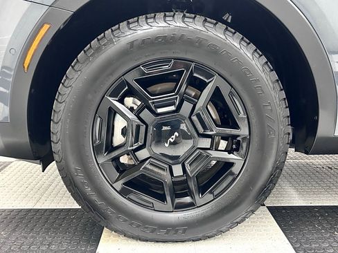 Used 2024 Kia Sorento SX Prestige image 8