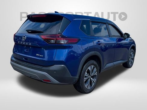 Used 2022 Nissan Rogue SV AWD/4WD image 5