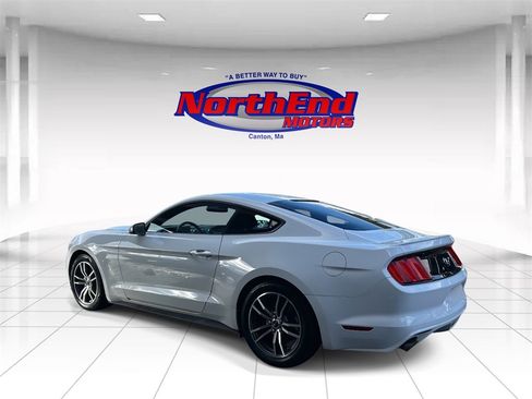 Used 2017 Ford Mustang EcoBoost image 5