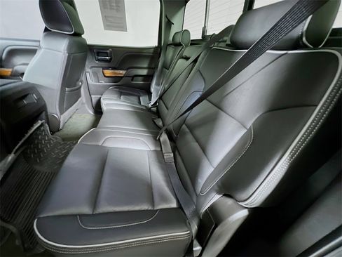 Used 2018 Chevrolet Silverado 1500 High Country image 20