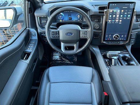 New 2025 Ford F150 Lightning Lariat image 28