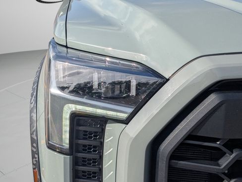 Used 2022 Toyota Tundra TRD Pro AWD/4WD image 32