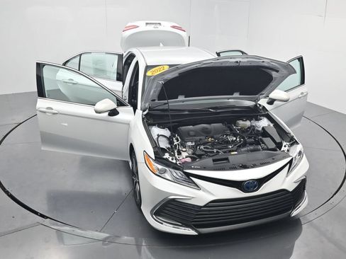 Used 2022 Toyota Camry XLE w/ Cold Weather Package FWD image 60