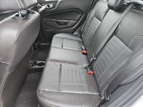 Used 2014 Ford Fiesta Titanium image 24