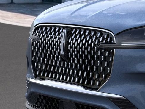 New 2026 Lincoln Aviator Reserve AWD/4WD image 17