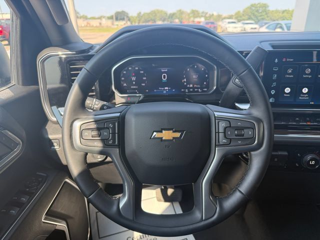 Used 2026 Chevrolet Silverado 1500 LT AWD/4WD image 13