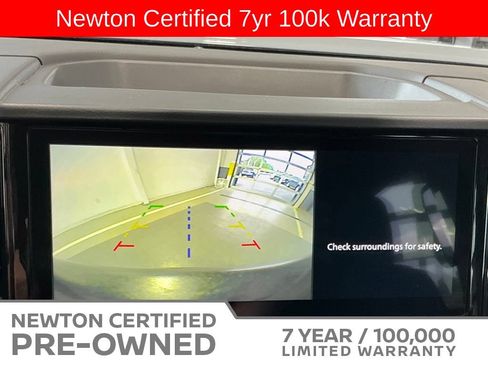 Used 2025 Nissan Frontier PRO-4X AWD/4WD image 14