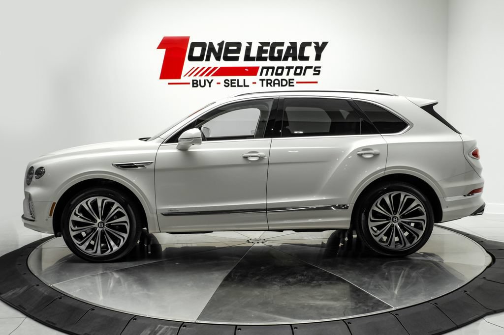 Used 2024 Bentley Bentayga AWD/4WD image 13