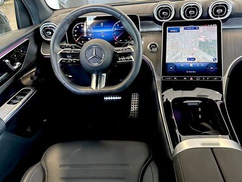 Certified 2025 Mercedes-Benz GLC 300 image 27