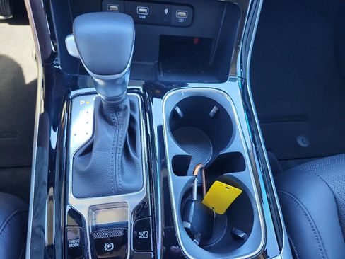 Used 2023 Kia Carnival SX Prestige image 19