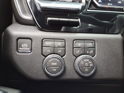 New 2026 Chevrolet Silverado 1500 High Country AWD/4WD image 24