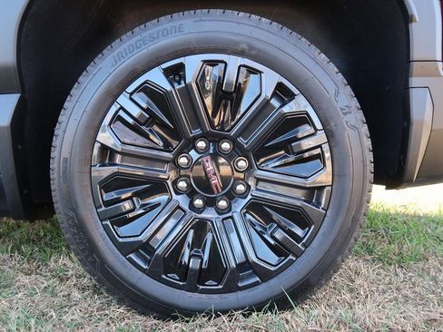 New 2026 GMC Sierra EV Elevation w/ Premium Package image 26