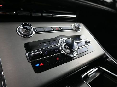 Used 2023 Lincoln Aviator AWD w/ Premium Package image 30