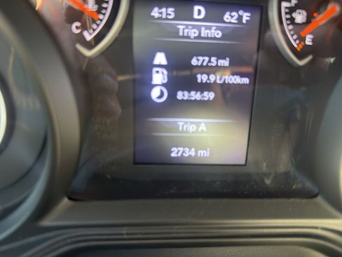 Used 2024 Jeep Wrangler Sport S image 8