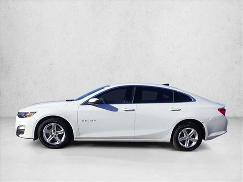 Used 2024 Chevrolet Malibu LS image 2