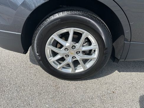 Used 2023 Chevrolet Equinox LT FWD image 32