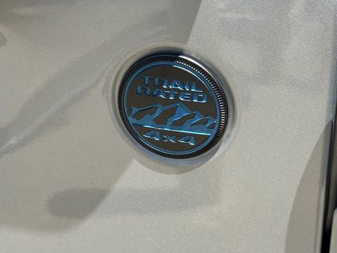 Used 2023 Jeep Wrangler Unlimited Rubicon 4xe AWD/4WD image 18